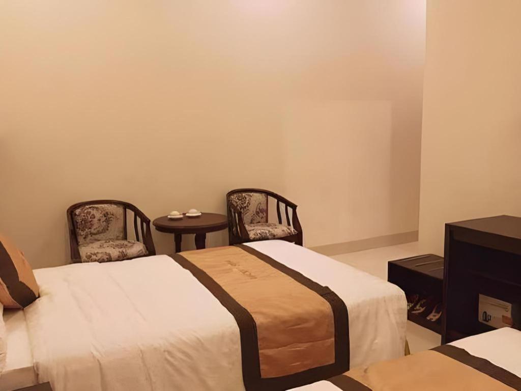 Lucky Star Hotel Buon Ma Thuot Exterior foto